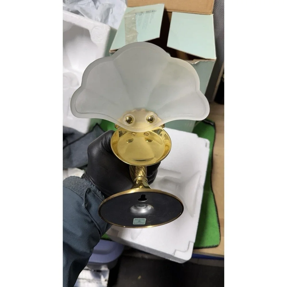 Partylite Lexington Brass Wall Sconce P7760 Frosted‎ Glass Shade - Picture 4 of 13